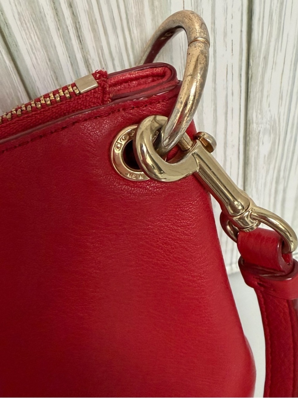 Coach Red Pebbled Leather Crossbody Shoulder Bag Gold Hardware Zip Top - Picture 3 of 11